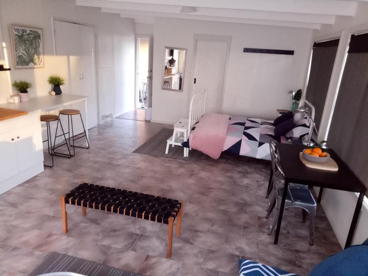 The Husky House Or Little Husky Studio Suite Huskisson Εξωτερικό φωτογραφία